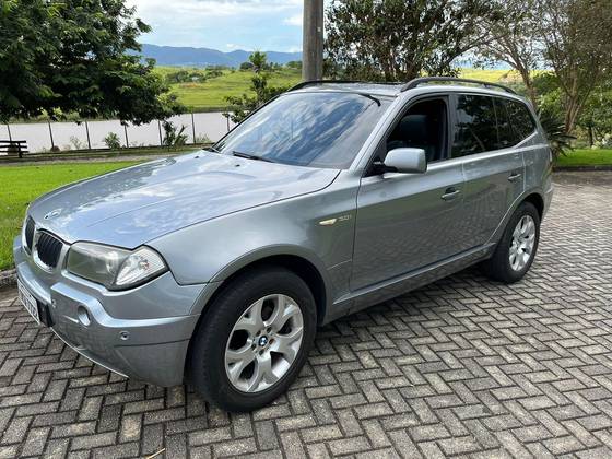BMW X3 3.0 FAMILY 4X4 24V GASOLINA 4P AUTOMÁTICO BMW X3 3.0 FAMILY 4X4 24V GASOLINA 4P AUTOMÁTICO